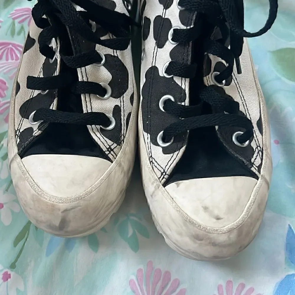 Converse Chuck Taylor All Star Lugged Shoes Women’s Size 7 Cow Print Platform